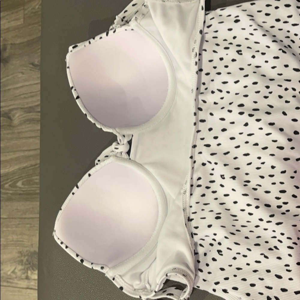 Bathing suit - Picture 3 of 4